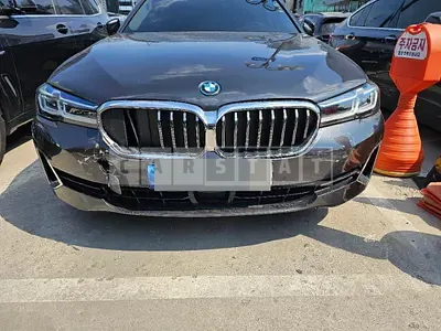 Photo 1 of 69: 2022 BMW 530e, VIN WBA51AG08PCL60332 — Korean insurance auction