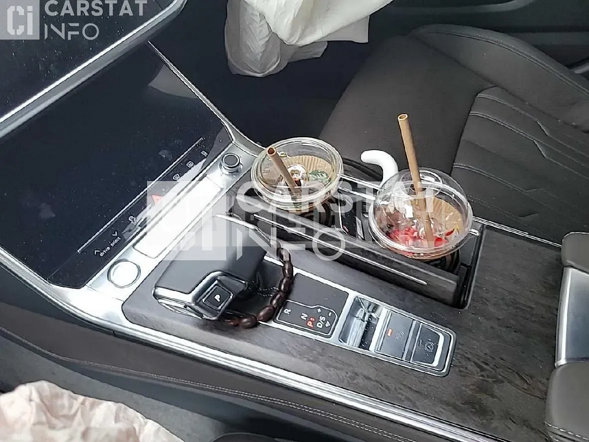 Photo 2 of 15: 2020 Audi A7 50 TDI quattro, VIN WAUZZZF2XLN076114 — Korean insurance auction