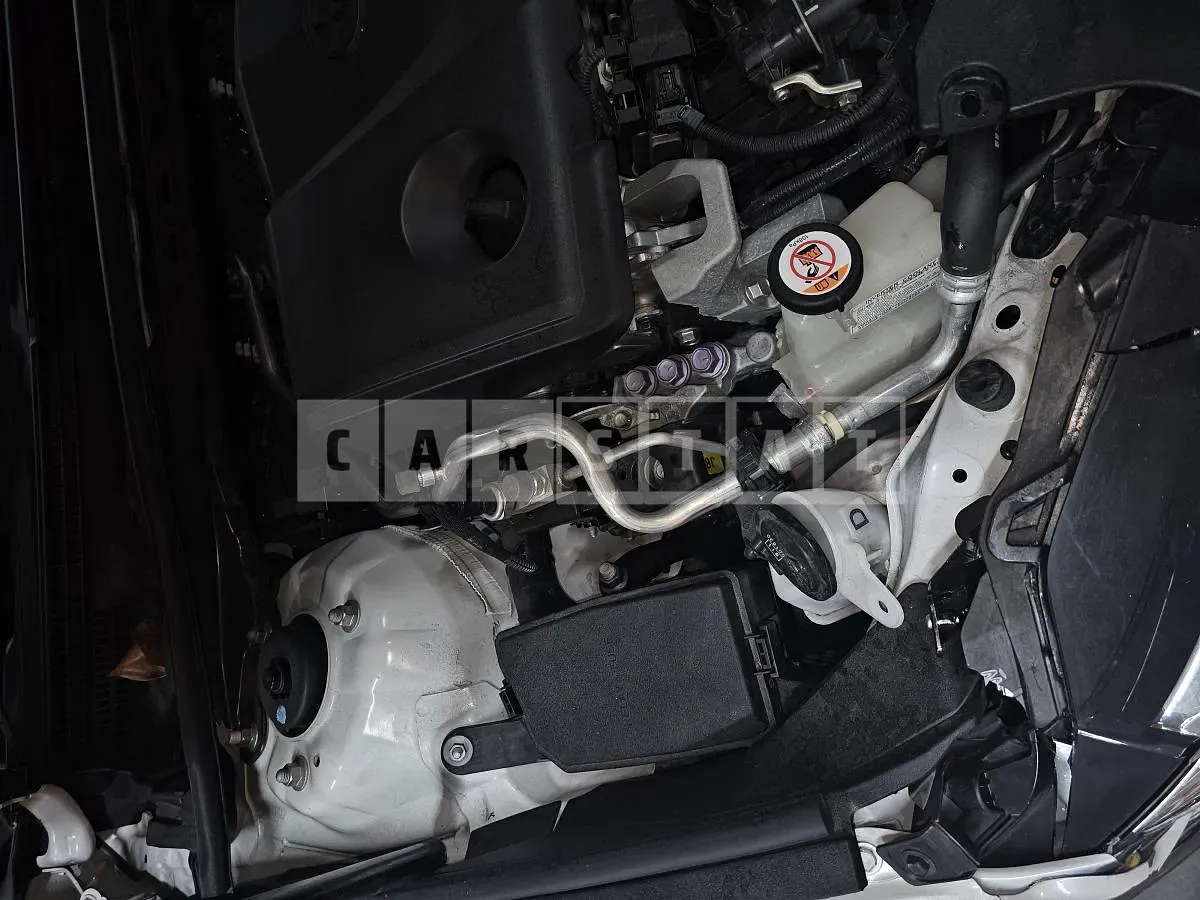 Photo 2 of 17: 2019 Toyota Camry Hybrid — Korean insurance auction