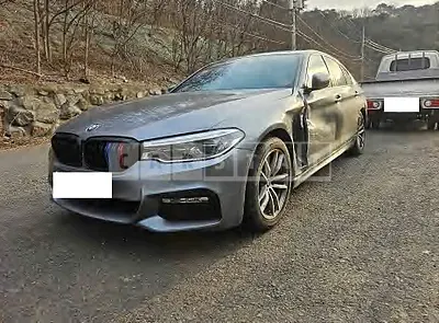 Photo 1 of 13: 2017 BMW 520d — Korean insurance auction