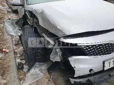 Photo 2 of 2: 2016 Kia K5, VIN KNAGX411BGA061836 — Korean insurance auction