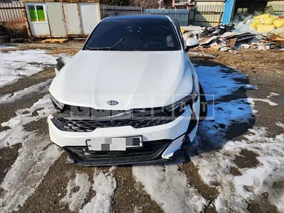Photo 1 of 15: 2020 Kia K5 — Korean insurance auction