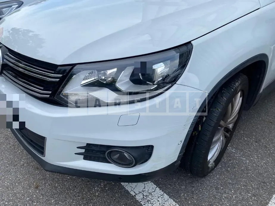 Photo 2 of 30: 2016 Volkswagen Tiguan 2.0 TDI BMT — Korean insurance auction