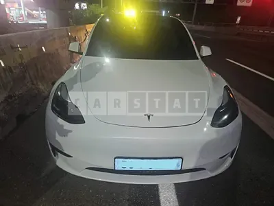 Photo 1 of 15: 2024 Tesla Model Y RWD, VIN LRWYGCFS8RC415567 — Korean insurance auction