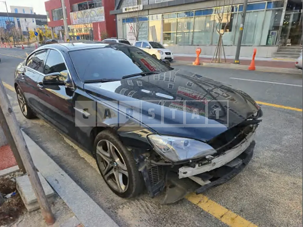 Photo 2 of 17: 2015 BMW 640d xDrive GranCoupe, VIN WBA6A8101FD968031 — Korean insurance auction