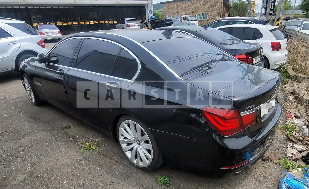 Photo 3 of 3: 2015 BMW 750Ld xDrive — Korean insurance auction