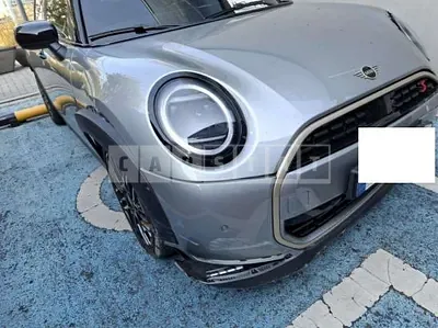 2025 BMW MINI Cooper S five-door