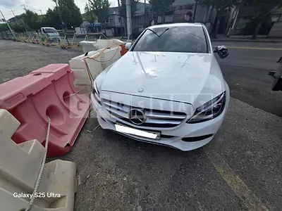 2015 Mercedes-Benz C200