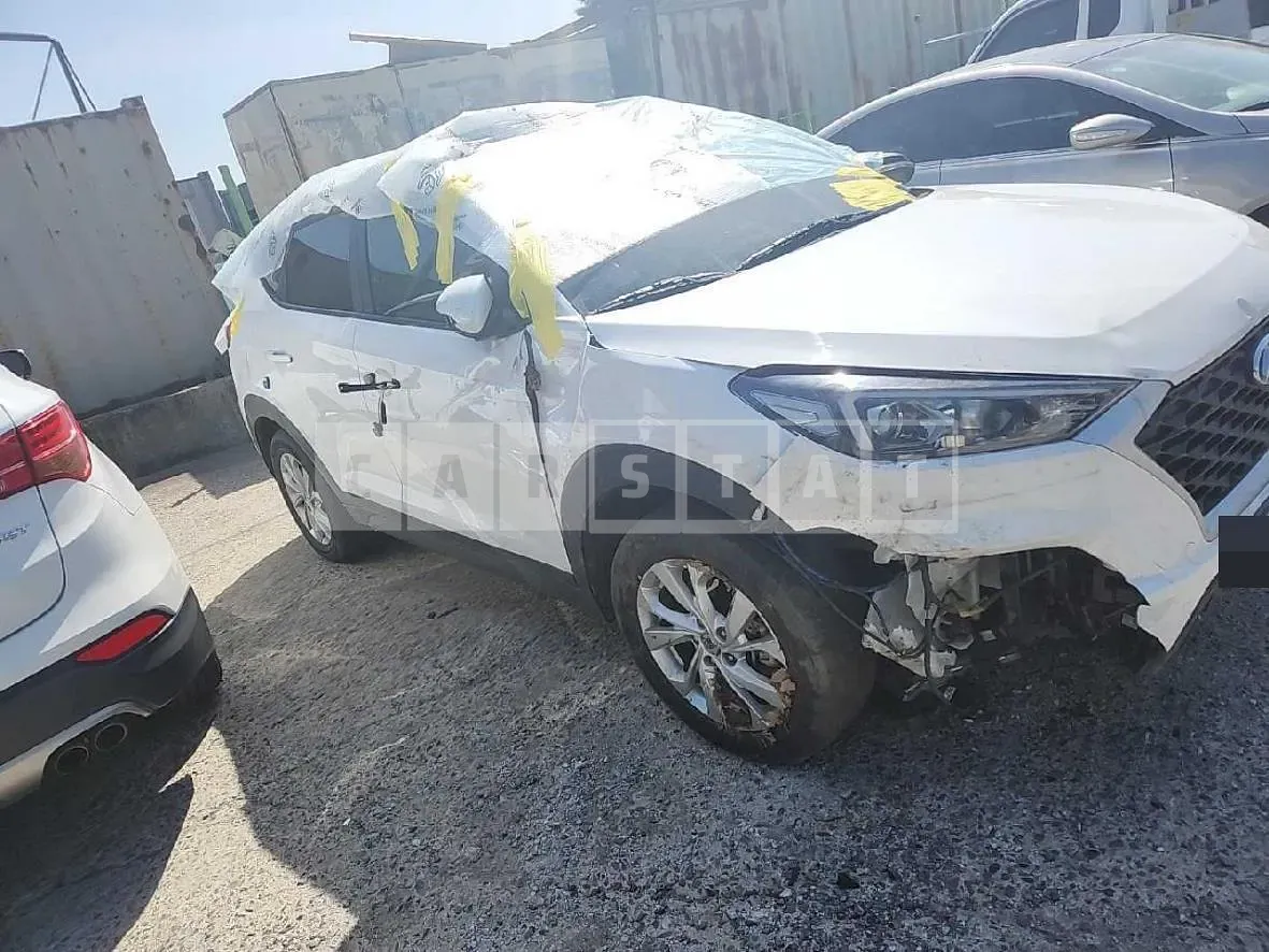 Photo 2 of 20: 2018 Hyundai Tucson TL 2.0, VIN KMHJ381ABKU892819 — Korean insurance auction