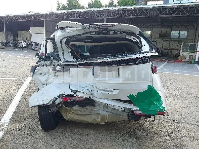 Photo 2 of 62: 2022 Kia Carnivals — Korean insurance auction