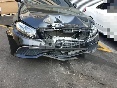 Photo 1 of 25: 2019 Mercedes-Benz E 300 4Matic, VIN WDDZF4KB7KA677688 — Korean insurance auction