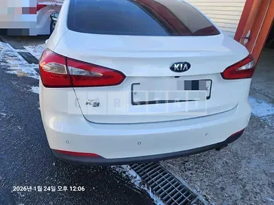 Photo 1 of 8: 2015 Kia Kz — Korean insurance auction