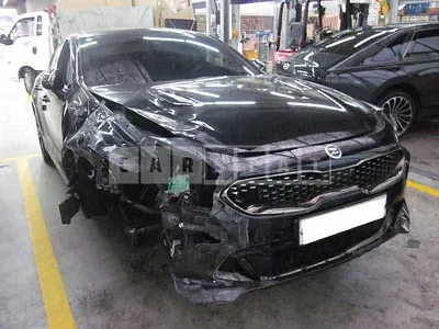 Photo 1 of 48: 2018 Kia Stinger, VIN KNAE351BBJS031774 — Korean insurance auction