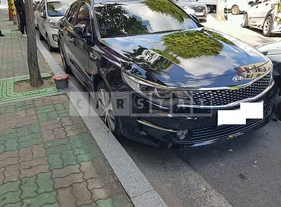 Photo 1 of 11: 2018 Kia K5, VIN KNAGU411BJA212880 — Korean insurance auction