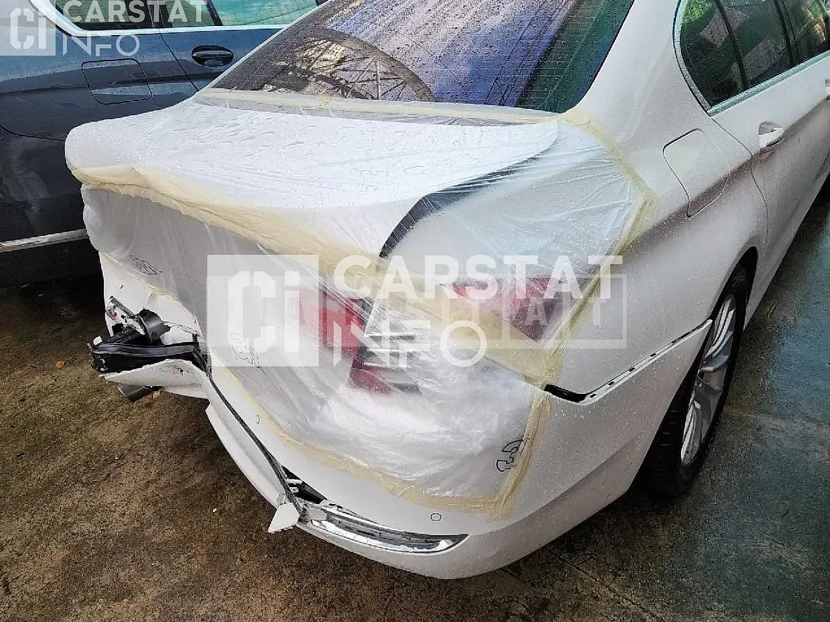 Photo 2 of 23: 2016 BMW 520d, VIN WBA5E5102GG070715 — Korean insurance auction