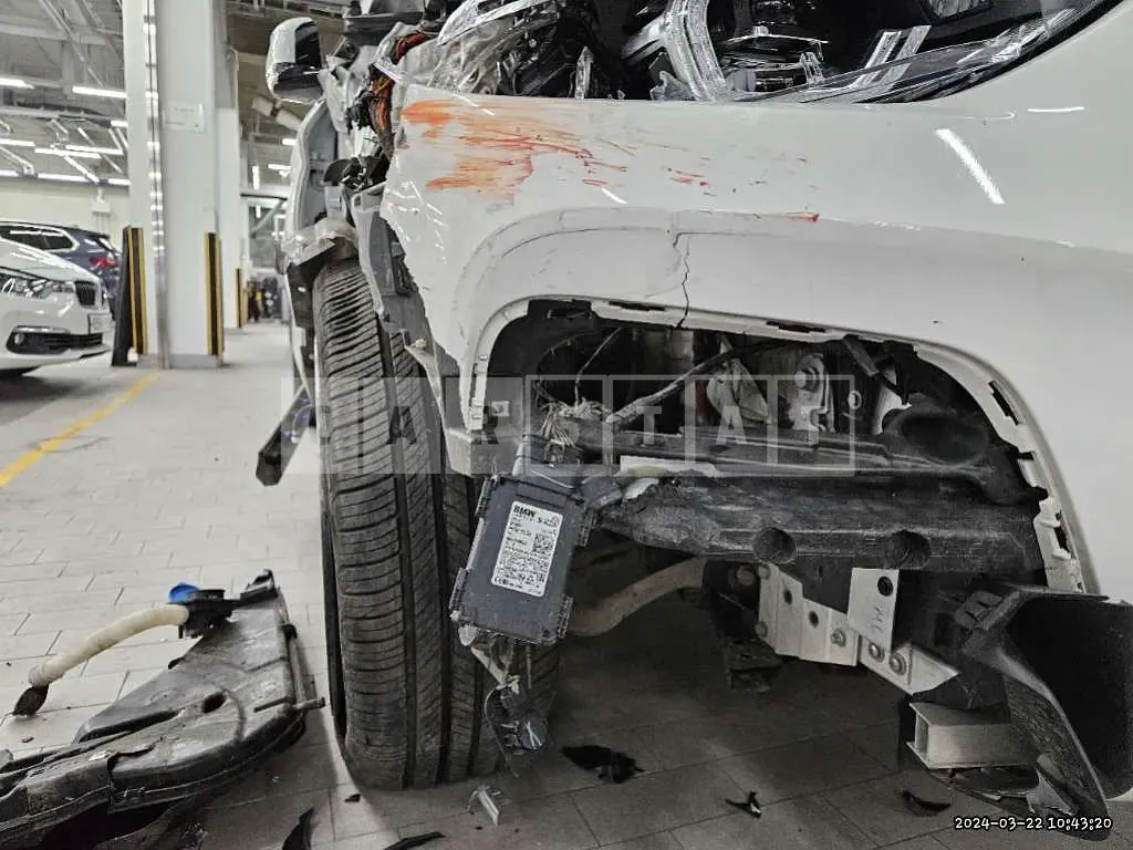 Photo 2 of 50: 2020 BMW X4 xDrive20i M Sport X, VIN WBA2V9109L9D15991 — Korean insurance auction
