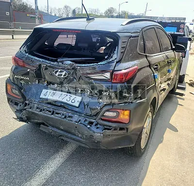 Photo 1 of 8: 2018 Hyundai Kona, VIN KMHK4815GJU035954 — Korean insurance auction