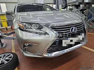 Photo 1 of 28: 2016 Lexus ES300h — Korean insurance auction