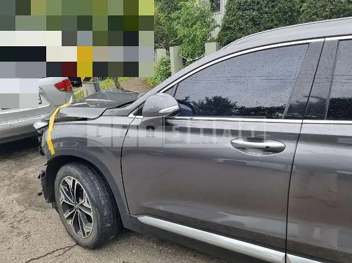 Photo 2 of 29: 2019 Hyundai Santa Fe TM 2.0 — Korean insurance auction
