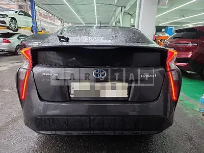 2017 TOYOTA PRIUS