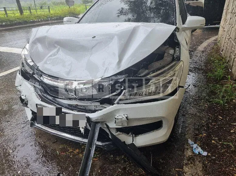 Photo 2 of 9: 2017 Honda Accord 2.4 — Korean insurance auction