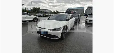 Photo 1 of 16: 2021 Kia EV6 Long Range — Korean insurance auction