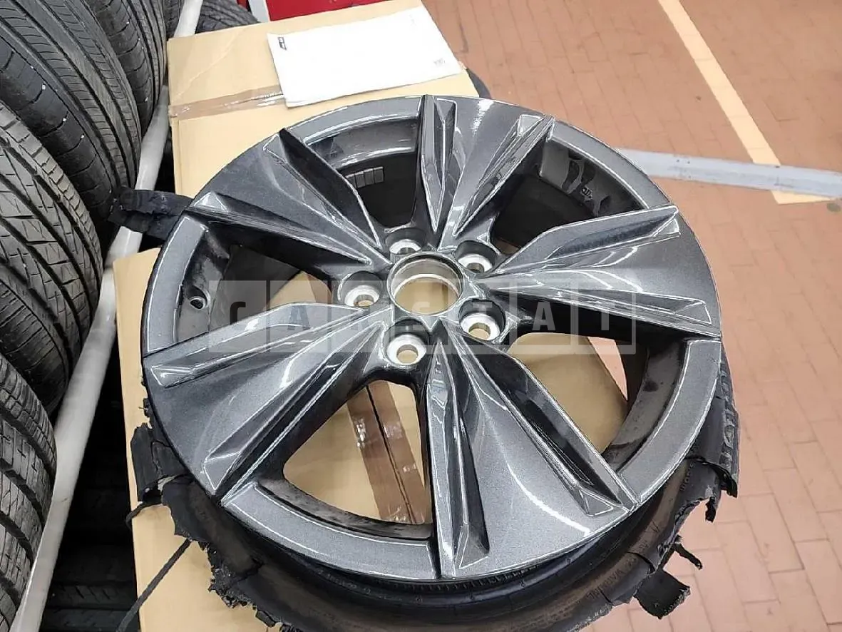 Photo 2 of 4: 2020 Lexus (parts) UX250h 2WD Wheels — Korean insurance auction