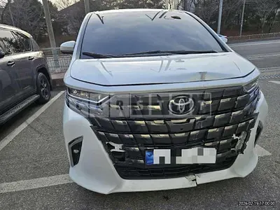 Photo 1 of 40: 2024 Toyota Alphard Hybrid — Korean insurance auction