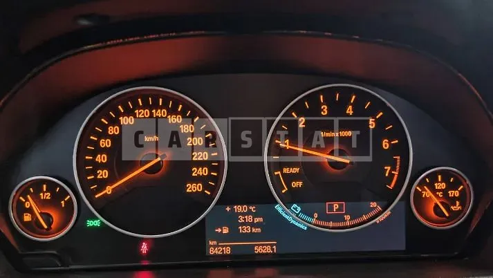 Photo 2 of 11: 2014 BMW 320i — Korean insurance auction