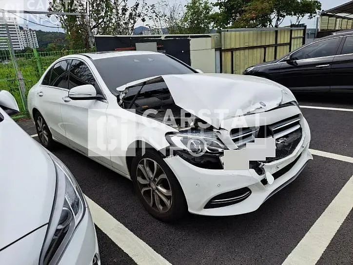 Photo 2 of 12: 2014 Mercedes-Benz C220 BlueTec — Korean insurance auction