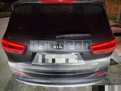 Photo 1 of 3: 2015 Kia Sorento — Korean insurance auction