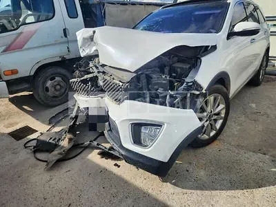 Photo 1 of 19: 2015 Kia Sorento — Korean insurance auction