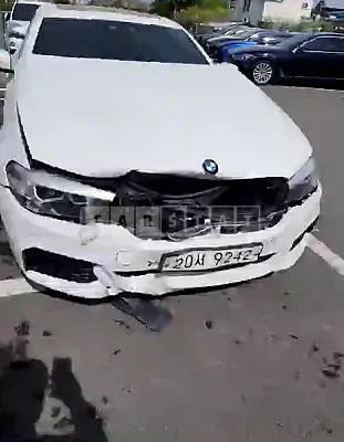 Photo 2 of 20: 2018 BMW 520d, VIN WBAJC310XJG995968 — Korean insurance auction