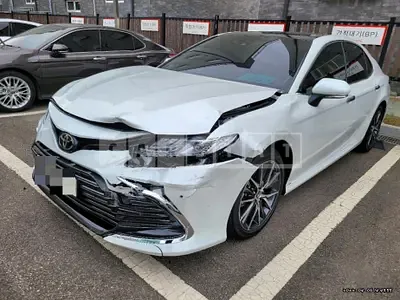 Photo 1 of 21: 2021 Toyota Camry, VIN JTNB11HK5N3141293 — Korean insurance auction