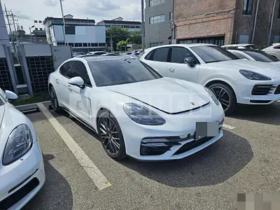 Photo 1 of 90: 2022 Porsche Panamera 4 — Korean insurance auction