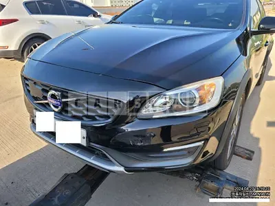 Photo 1 of 13: 2016 Volvo S60CCD4 — Korean insurance auction