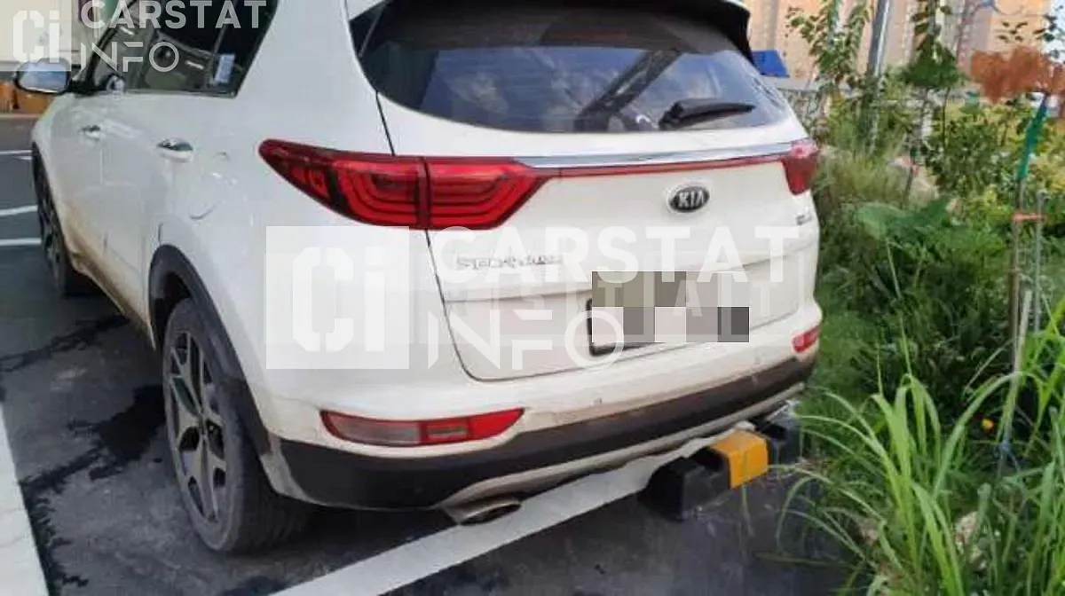Photo 2 of 10: 2018 Kia Sportage, VIN KNAPN813BJK437976 — Korean insurance auction