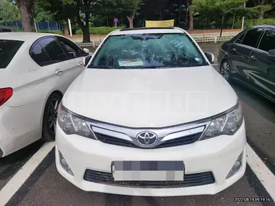 Photo 1 of 16: 2014 Toyota Tokto Yota Camry — Korean insurance auction