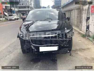 Photo 1 of 18: 2018 Kia Carnival Limousine, VIN KNAME81ABKS468299 — Korean insurance auction