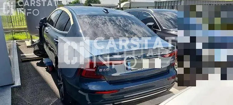 Photo 2 of 13: 2021 Volvo S60B5 — Korean insurance auction