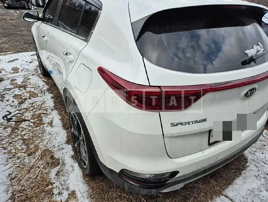 Photo 2 of 17: 2019 Kia Sportage — Korean insurance auction
