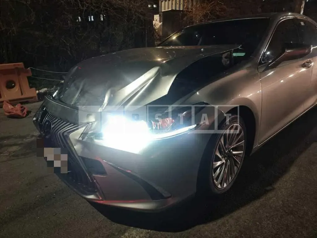 Photo 2 of 13: 2018 Lexus ES300h — Korean insurance auction
