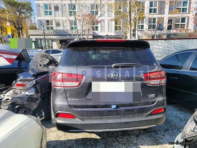 Photo 2 of 10: 2016 Kia Sorento 2.0 (4WD) — Korean insurance auction