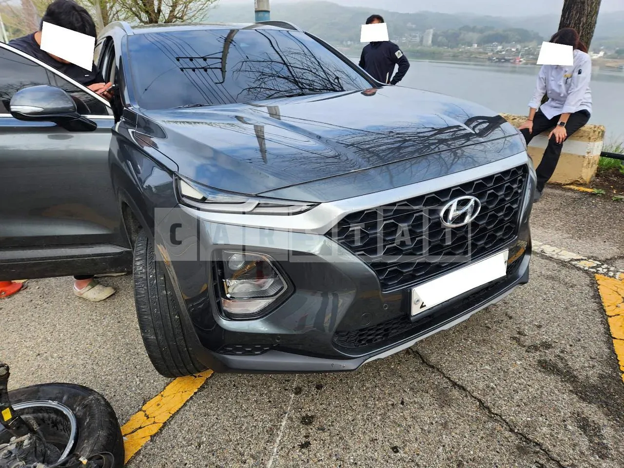 Photo 2 of 21: 2019 Hyundai Santa Fe, VIN KMHS281BBKU150899 — Korean insurance auction