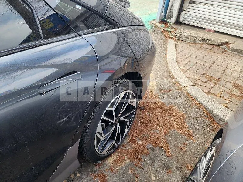 Photo 2 of 38: 2022 Hyundai IONIQ 6 Long Range, VIN KMHM541AFPA002049 — Korean insurance auction