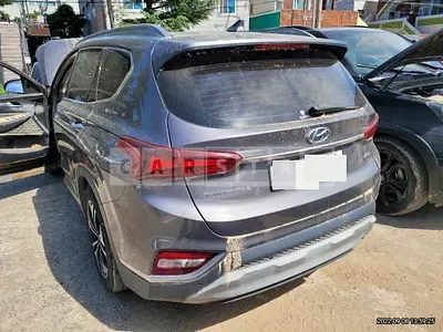 Photo 1 of 7: 2019 Hyundai Calm Santa Fe 2.0 (Diesel) — Korean insurance auction