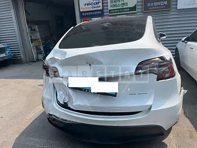 Photo 1 of 20: 2021 Tesla Model Y LongRange — Korean insurance auction