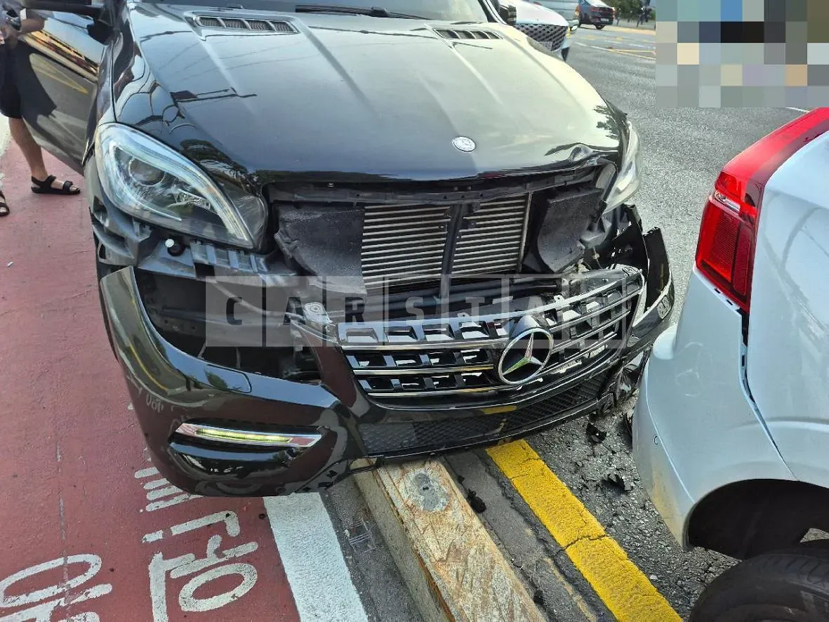 Photo 2 of 16: 2015 Mercedes-Benz ML250 BlueTec 4Matic — Korean insurance auction