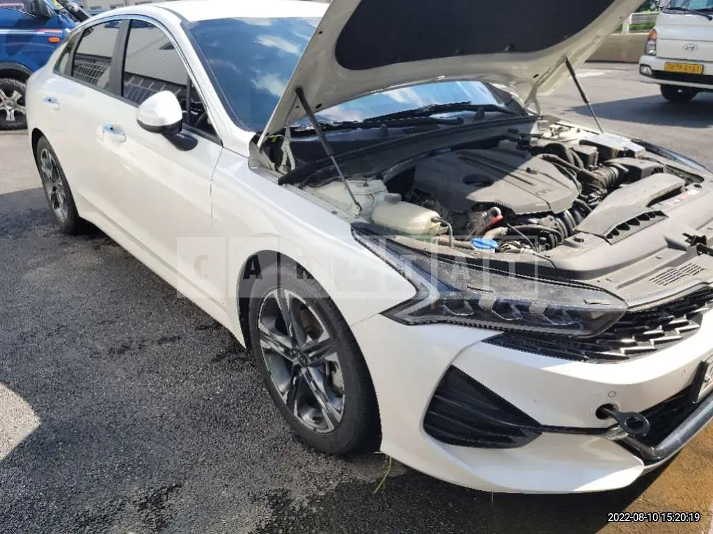 Photo 2 of 32: 2020 Kia K5, VIN KNAG341ABLA001751 — Korean insurance auction