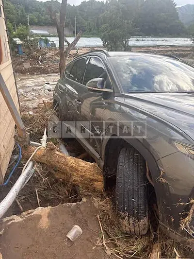 Photo 1 of 5: 2024 Hyundai Tucson Hybrid, VIN KMHJE811BRU297071 — Korean insurance auction